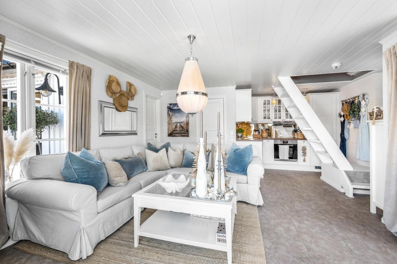 Luxurious Boathouse With Private Dock In The Best Location In Arendal Ngoại thất bức ảnh